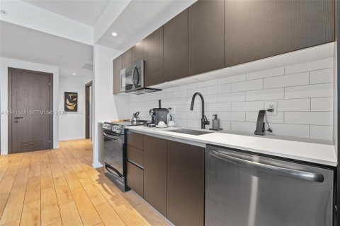 Снять в аренду кондоминиум в Майами, Флорида 3 спальни, 105.44м2, № 2040364 - фото 8