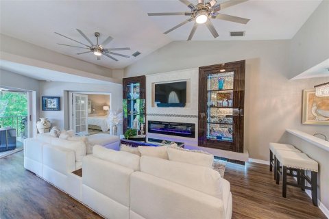 Condo in Oldsmar, Florida, 3 bedrooms № 2196298 - photo 14