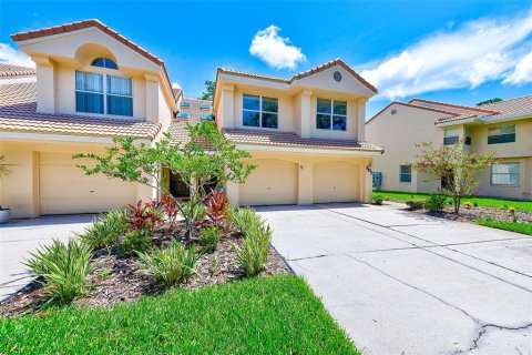 Condo in Oldsmar, Florida, 3 bedrooms № 2196298