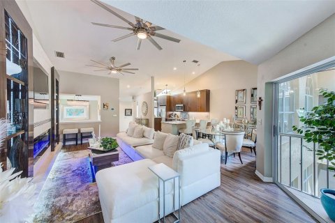 Condo in Oldsmar, Florida, 3 bedrooms № 2196298 - photo 15