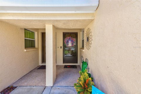 Condo in Oldsmar, Florida, 3 bedrooms № 2196298 - photo 3
