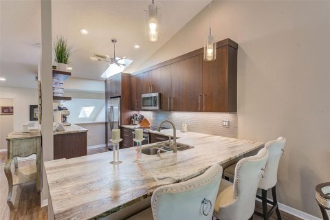 Condo in Oldsmar, Florida, 3 bedrooms № 2196298 - photo 6
