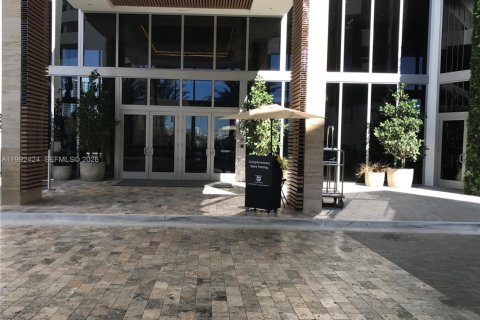 Condominio en venta en North Miami Beach, Florida, 2 dormitorios, 102.94 m2 № 2055395 - foto 16