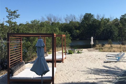 Condominio en venta en North Miami Beach, Florida, 2 dormitorios, 102.94 m2 № 2055395 - foto 26