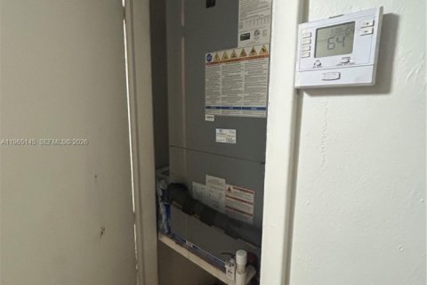 Купить виллу или дом в Норт-Майами, Флорида 2 спальни, 66.89м2, № 2026480 - фото 18