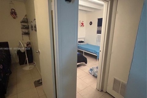 Купить виллу или дом в Норт-Майами, Флорида 2 спальни, 66.89м2, № 2026480 - фото 12