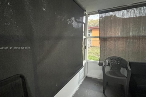 Купить виллу или дом в Норт-Майами, Флорида 2 спальни, 66.89м2, № 2026480 - фото 27