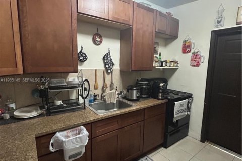 Купить виллу или дом в Норт-Майами, Флорида 2 спальни, 66.89м2, № 2026480 - фото 9