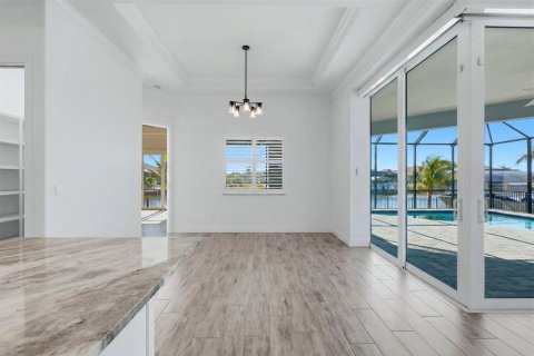 Villa ou maison à vendre à Port Charlotte, Floride: 3 chambres, 225.01 m2 № 2234591 - photo 12