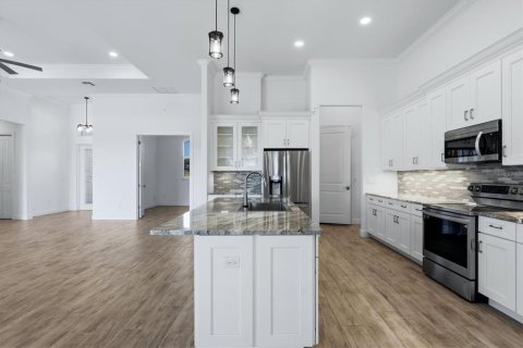 Villa ou maison à vendre à Port Charlotte, Floride: 3 chambres, 225.01 m2 № 2234591 - photo 19