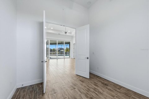 Villa ou maison à vendre à Port Charlotte, Floride: 3 chambres, 225.01 m2 № 2234591 - photo 26