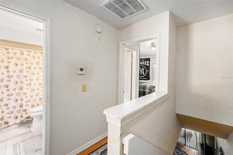 Townhouse in Clearwater, Florida 2 bedrooms, 101.08 sq.m. № 1809993 - photo 13