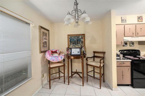 Townhouse in Clearwater, Florida 2 bedrooms, 101.08 sq.m. № 1809993 - photo 6