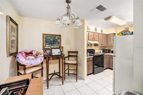 Townhouse in Clearwater, Florida 2 bedrooms, 101.08 sq.m. № 1809993 - photo 7