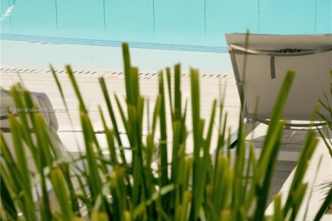 Купить кондоминиум в Майами, Флорида 2 спальни, 111.76м2, № 1969868 - фото 14