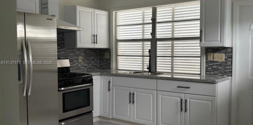 Apartamento en Fort Lauderdale, Florida 1 dormitorio, 160.91 m2 № 1995081