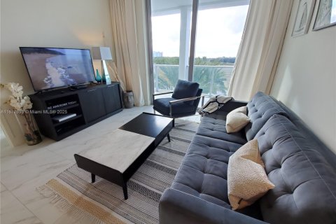 Condo in Sunrise, Florida, 1 bedroom № 1959753 - photo 18