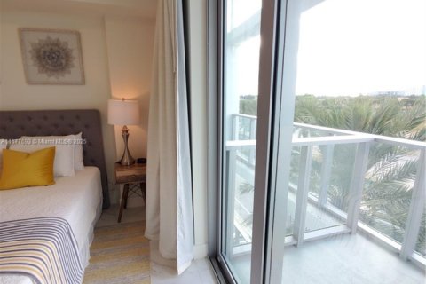 Condo in Sunrise, Florida, 1 bedroom № 1959753 - photo 29