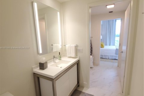 Condo in Sunrise, Florida, 1 bedroom № 1959753 - photo 28