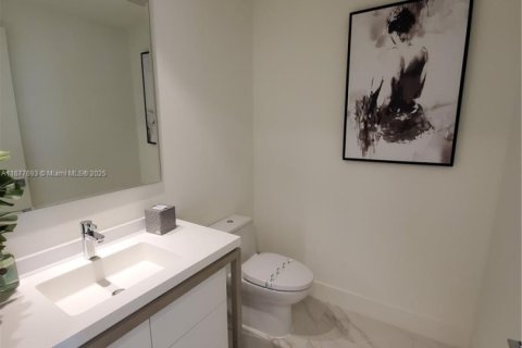 Condo in Sunrise, Florida, 1 bedroom № 1959753 - photo 7
