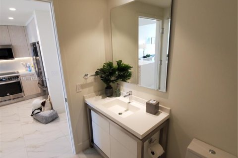 Condo in Sunrise, Florida, 1 bedroom № 1959753 - photo 8