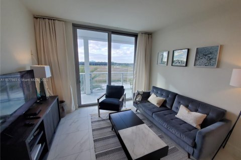Condo in Sunrise, Florida, 1 bedroom № 1959753 - photo 17