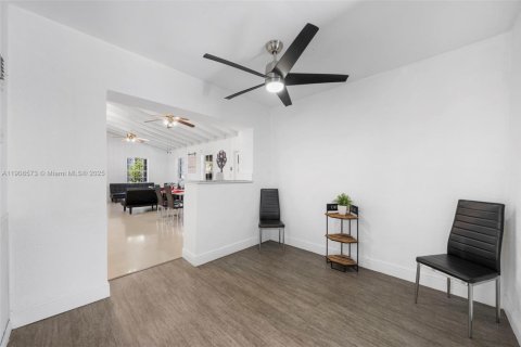 Villa ou maison à vendre à Dania Beach, Floride: 3 chambres, 135.64 m2 № 1964174 - photo 9