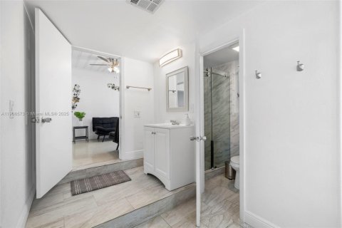 Villa ou maison à vendre à Dania Beach, Floride: 3 chambres, 135.64 m2 № 1964174 - photo 15