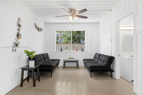 Villa ou maison à vendre à Dania Beach, Floride: 3 chambres, 135.64 m2 № 1964174 - photo 4