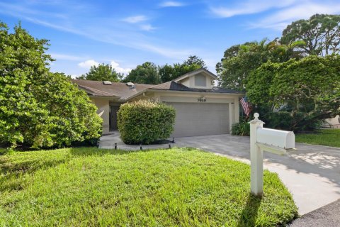 Villa ou maison à vendre à Boynton Beach, Floride: 3 chambres, 129.32 m2 № 2390565 - photo 2