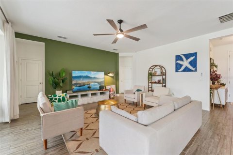 Villa ou maison à vendre à Clermont, Floride: 5 chambres, 306.48 m2 № 2120269 - photo 5
