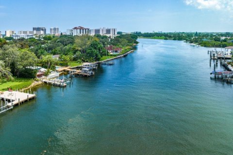 Commercial property in North Palm Beach, Florida № 2260327 - photo 20