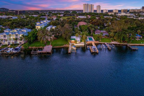 Commercial property in North Palm Beach, Florida № 2260327 - photo 7