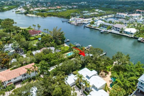 Commercial property in North Palm Beach, Florida № 2260327 - photo 16