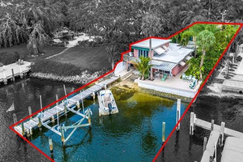 Commercial property in North Palm Beach, Florida № 2260327 - photo 2
