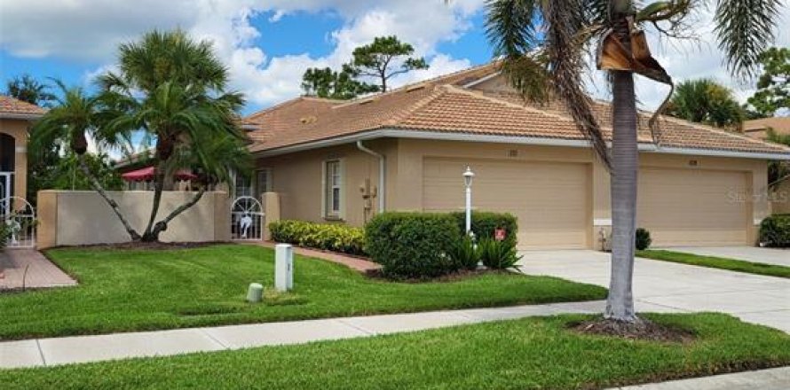 House in Venice, Florida 2 bedrooms, 140.1 sq.m. № 1886835