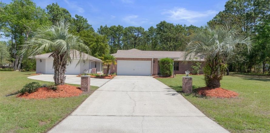 Villa ou maison à Beverly Hills, Floride 3 chambres, 172.71 m2 № 1629542