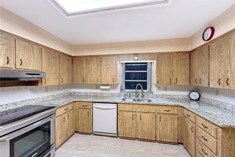 House in Haines City, Florida 3 bedrooms, 151.62 sq.m. № 1902533 - photo 22