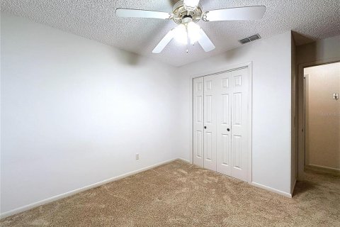 House in Haines City, Florida 3 bedrooms, 151.62 sq.m. № 1902533 - photo 14