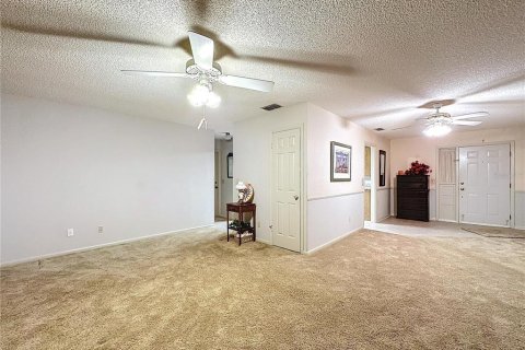 House in Haines City, Florida 3 bedrooms, 151.62 sq.m. № 1902533 - photo 19