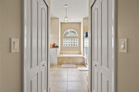 Casa en venta en Weeki Wachee, Florida, 3 dormitorios, 164.99 m2 № 2213263 - foto 21