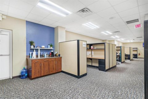 Immobilier commercial à louer à Leesburg, Floride: 510.96 m2 № 2098888 - photo 13