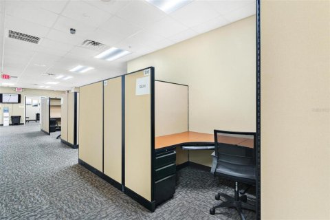Immobilier commercial à louer à Leesburg, Floride: 510.96 m2 № 2098888 - photo 28