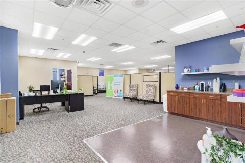 Immobilier commercial à louer à Leesburg, Floride: 510.96 m2 № 2098888 - photo 7