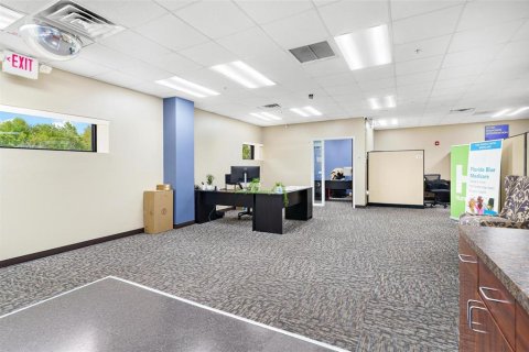 Immobilier commercial à louer à Leesburg, Floride: 510.96 m2 № 2098888 - photo 11