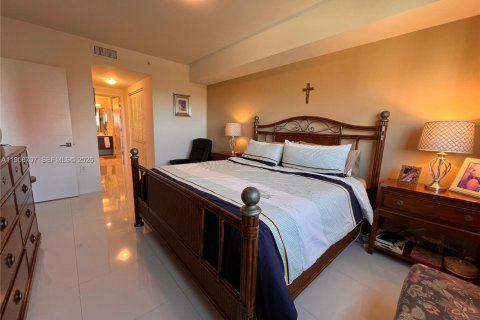 Copropriété à vendre à Doral, Floride: 3 chambres, 156.45 m2 № 2024580 - photo 19