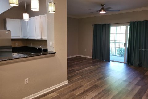 Condominio en alquiler en Gainesville, Florida, 3 dormitorios, 144.46 m2 № 2133675 - foto 12