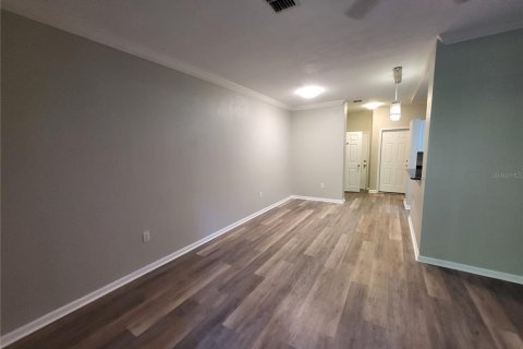 Condominio en alquiler en Gainesville, Florida, 3 dormitorios, 144.46 m2 № 2133675 - foto 17