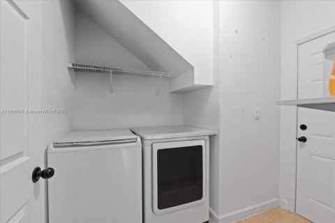 Villa ou maison à vendre à Homestead, Floride: 4 chambres, 231.7 m2 № 1930011 - photo 8