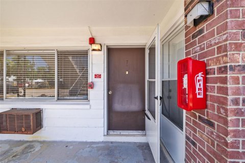 Condo in Clearwater, Florida, 1 bedroom  № 1658752 - photo 3